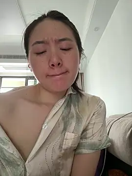 Snapshot of Cheating-wife chatting on 05.23.26 Cheating-wife online show from 05.23.26