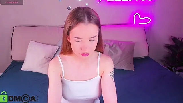 Nicole Vasquez online show from 03.30.26