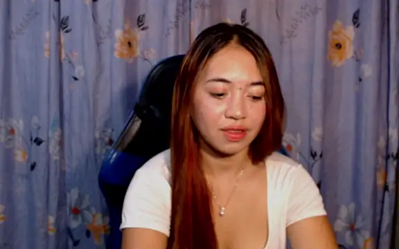 pinay mayahiga online show from 04.05.26