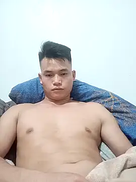 Maycute18 online show from 03.04.26