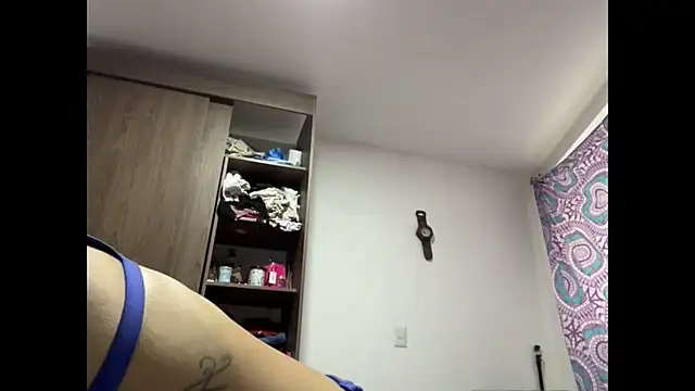 Snapshot of AbrilSantosxo chatting on 05.19.26 AbrilSantosxo online show from 05.19.26