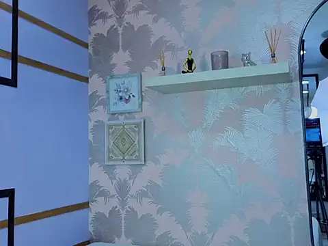 Emma Thompssonn online show from 02.08.26