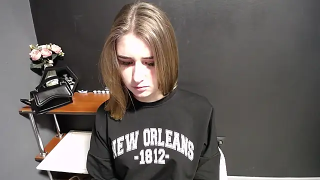 Sunny siren online show from 02.13.26