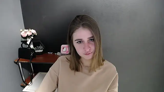 Sunny siren online show from 02.24.26