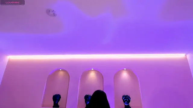 BriannaFox1 online show from 04.21.26