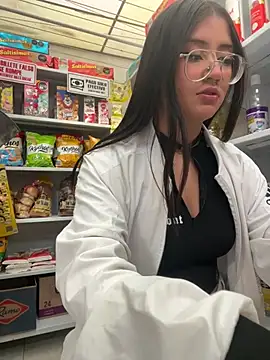 StrawberryPink  online show from 02.26.26