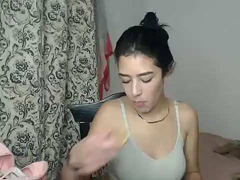 luisandri  online show from 02.25.26