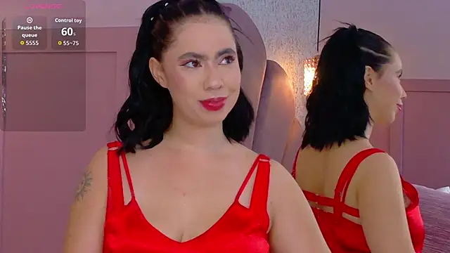 Snapshot of Sienna-Gold chatting on 02.09.26 Sienna-Gold online show from 02.09.26