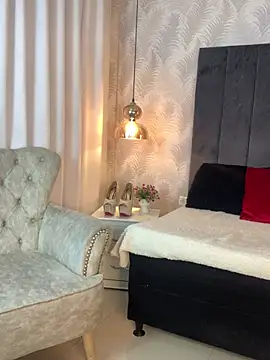 Auri   online show from 02.05.26