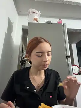 Carithooo online show from 04.21.26