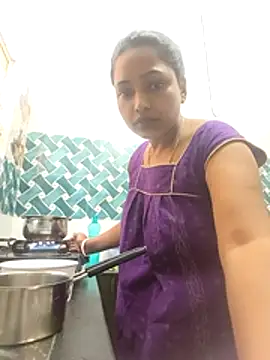 Hot-Tinaa online show from 02.21.26