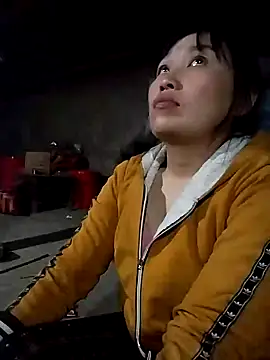 Snapshot of lia-coy chatting on 02.19.26 lia-coy online show from 02.19.26