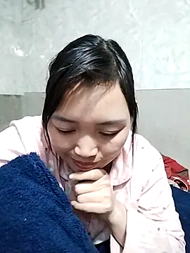 Snapshot of lia-coy chatting on 02.21.26 lia-coy online show from 02.21.26