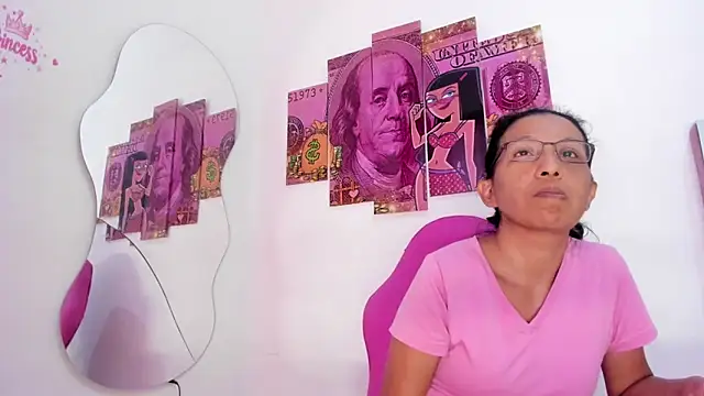 Livia Coxs online show from 02.05.26