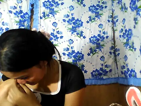 PinaySkinnyJust18 online show from 04.06.26