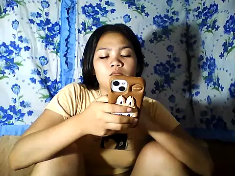 PinaySkinnyJust18 online show from 04.09.26