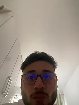 Snapshot of peuba12 chatting on 02.23.26 peuba12 online show from 02.23.26