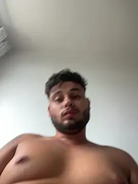 Snapshot of peuba12 chatting on 02.25.26 peuba12 online show from 02.25.26