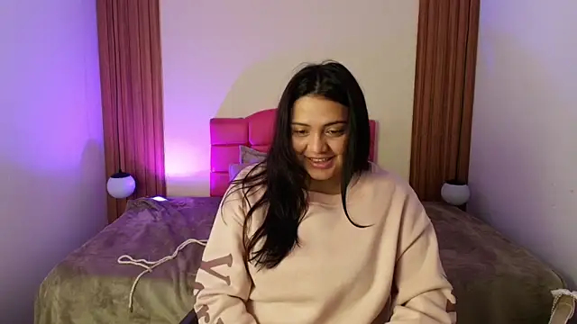 IvonneRoss  online show from 06.05.26