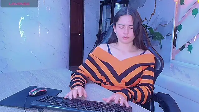 Qetsyah tf online show from 03.24.26