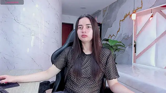 Qetsyah tf online show from 04.18.26