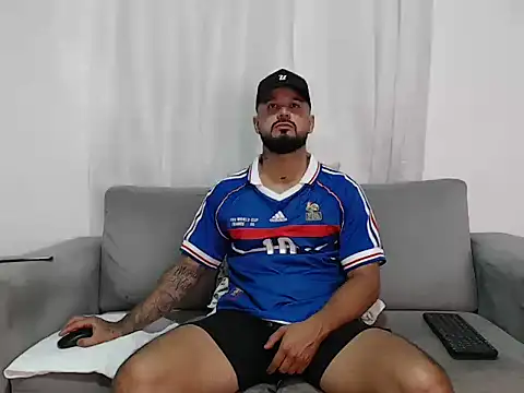 Handsomen69 online show from 02.15.26