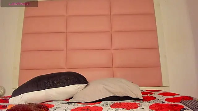 Catalinna 03 online show from 03.21.26