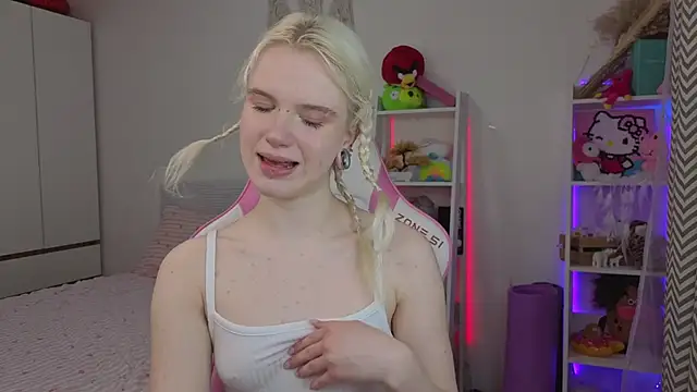 Mia WaterFall online show from 04.07.26