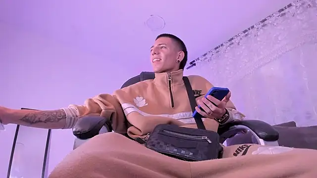 NickyyFlow online show from 03.26.26