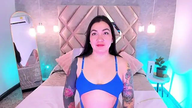 KathiaJenner online show from 02.13.26