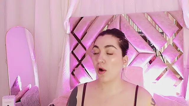 KathiaJenner online show from 04.19.26