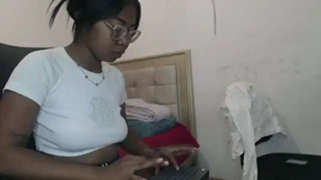 girl sexy27 online show from 02.28.26