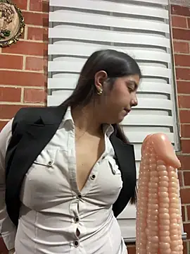 A-uroora online show from 03.15.26