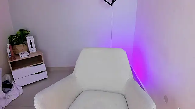 Fatima senghor online show from 04.18.26