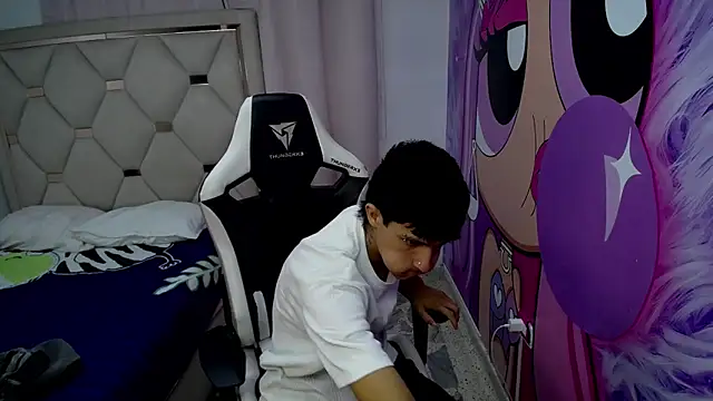 Akyra latinn online show from 02.03.26