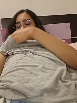 scarlett25   online show from 04.17.26