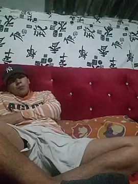 Snapshot of AgARiaom chatting on 03.25.26 AgARiaom online show from 03.25.26