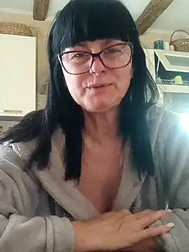 Snapshot of AliceSwan57 chatting on 05.22.26 AliceSwan57 online show from 05.22.26
