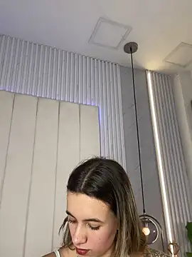 JuliaColemann online show from 04.18.26