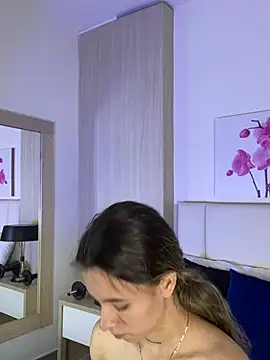 Snapshot of JuliaColemann chatting on 07.01.26 JuliaColemann online show from 07.01.26