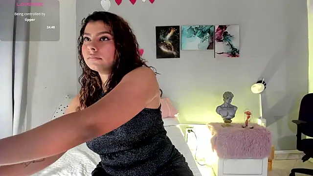 Snapshot of ConnyLoret chatting on 03.04.26 ConnyLoret online show from 03.04.26