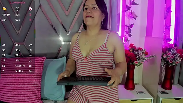 adri rivera online show from 04.09.26