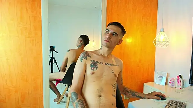 Irina and Max online show from 04.18.26