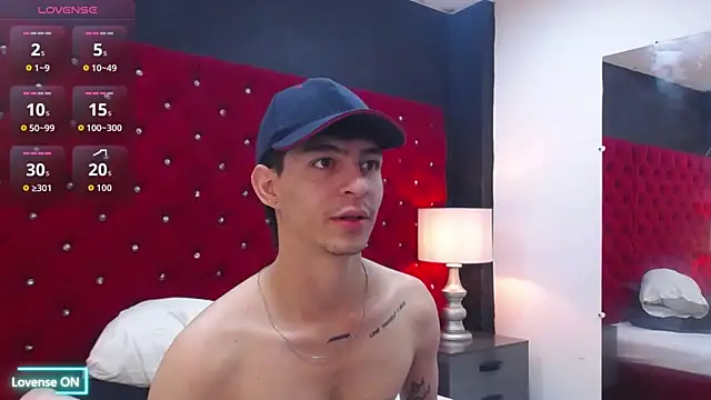 Logan Woods online show from 02.09.26