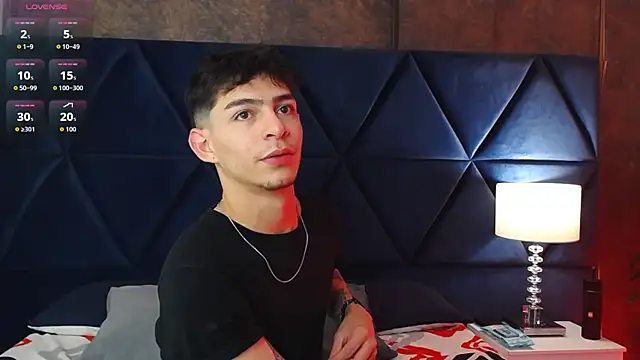 Logan Woods online show from 02.25.26