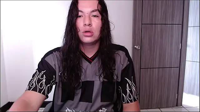 Snapshot of Yigolo__ chatting on 07.09.26 Yigolo online show from 07.09.26
