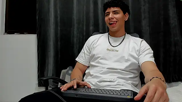 Tobias Vega online show from 03.01.26