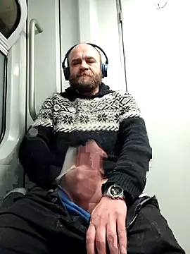 AlexanderArmani online show from 02.25.26