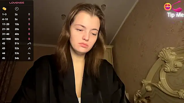 Snapshot of MistressBabe chatting on 03.04.26 MistressBabe online show from 03.04.26