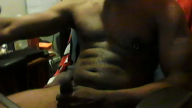 Snapshot of Jsledge87 chatting on 05.19.26 Jsledge87 online show from 05.19.26